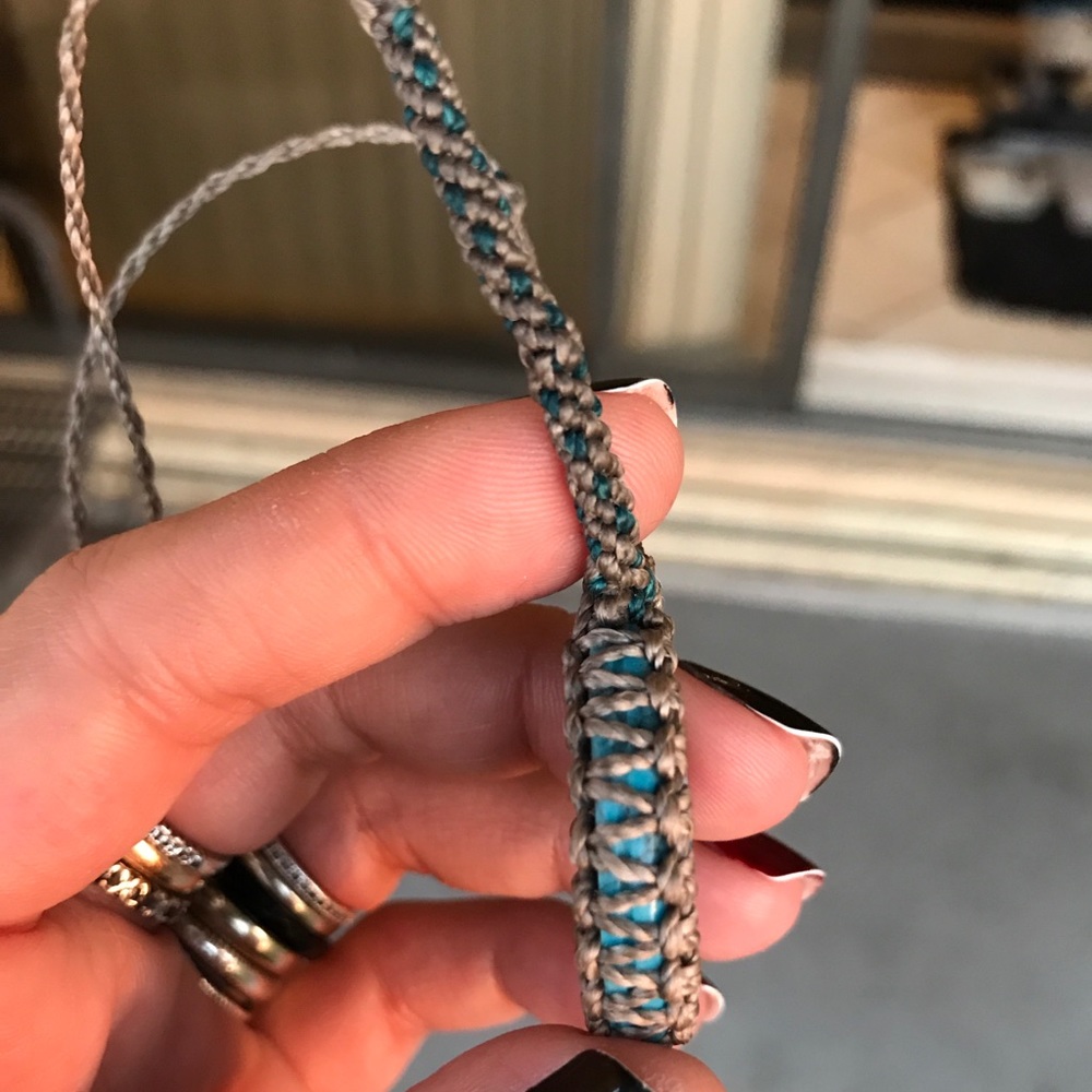 Sold turquoise adjustable macrame choker necklace - Picture 5 of 8